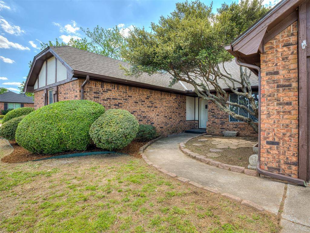 716 Landsdowne DR, Norman, OK 73072