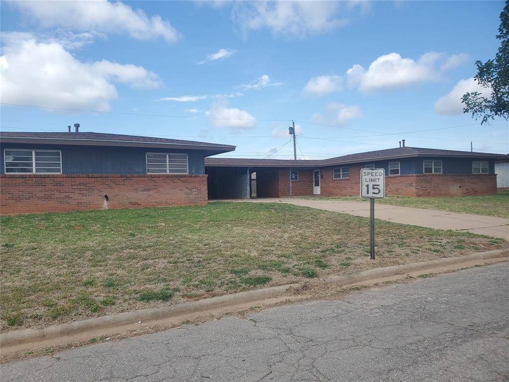 407 Iroquois TRL, Burns Flat, OK 73624