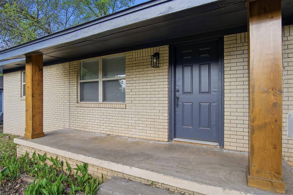 915 S 6th ST, Chickasha, OK 73018