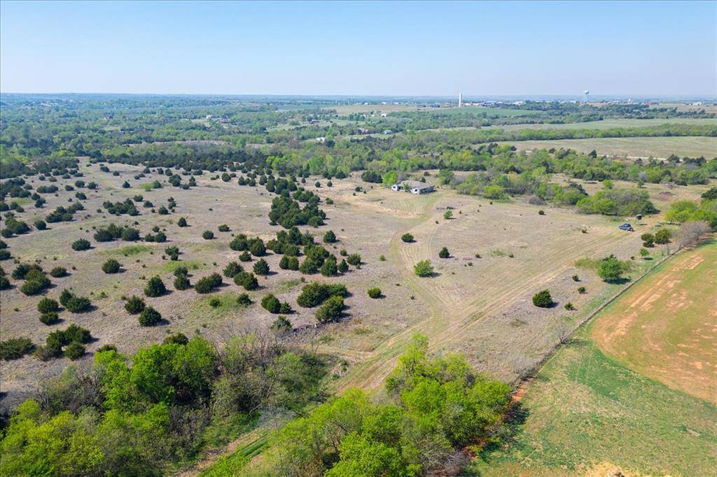 720 NW Richland RD, Piedmont, OK 73078