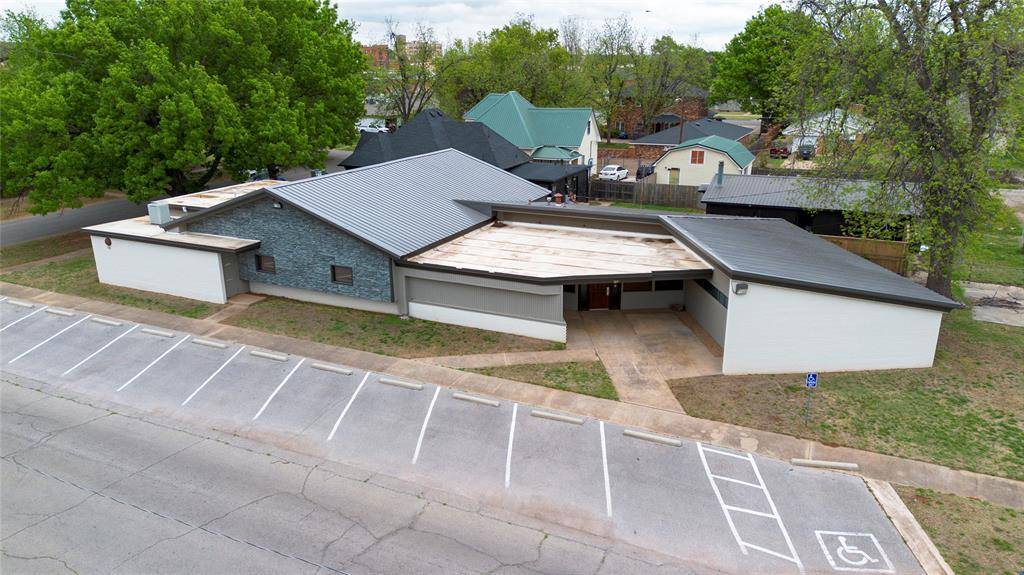 307 S 7th ST, Chickasha, OK 73018