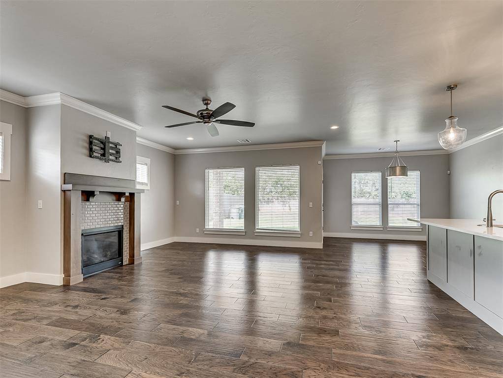 2333 Bretton LN, Edmond, OK 73012
