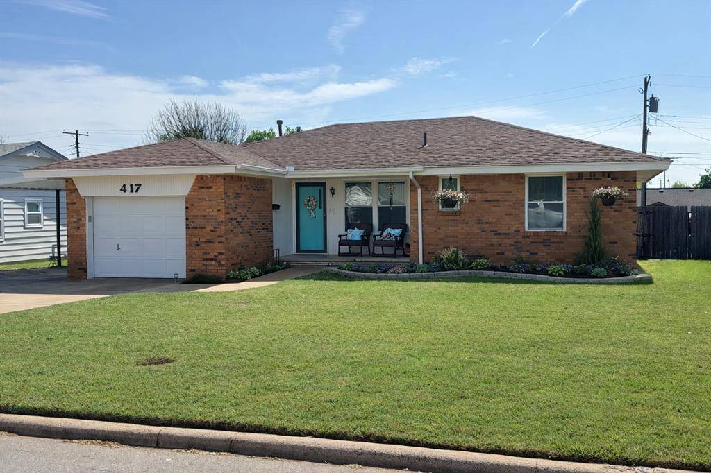 417 S 24th ST, Clinton, OK 73601