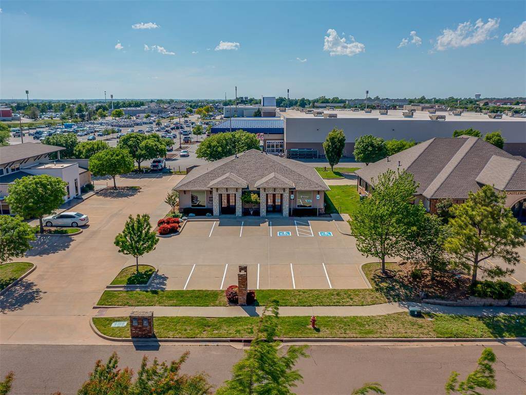 500 Merchant DR #100, & #110, Norman, OK 73069