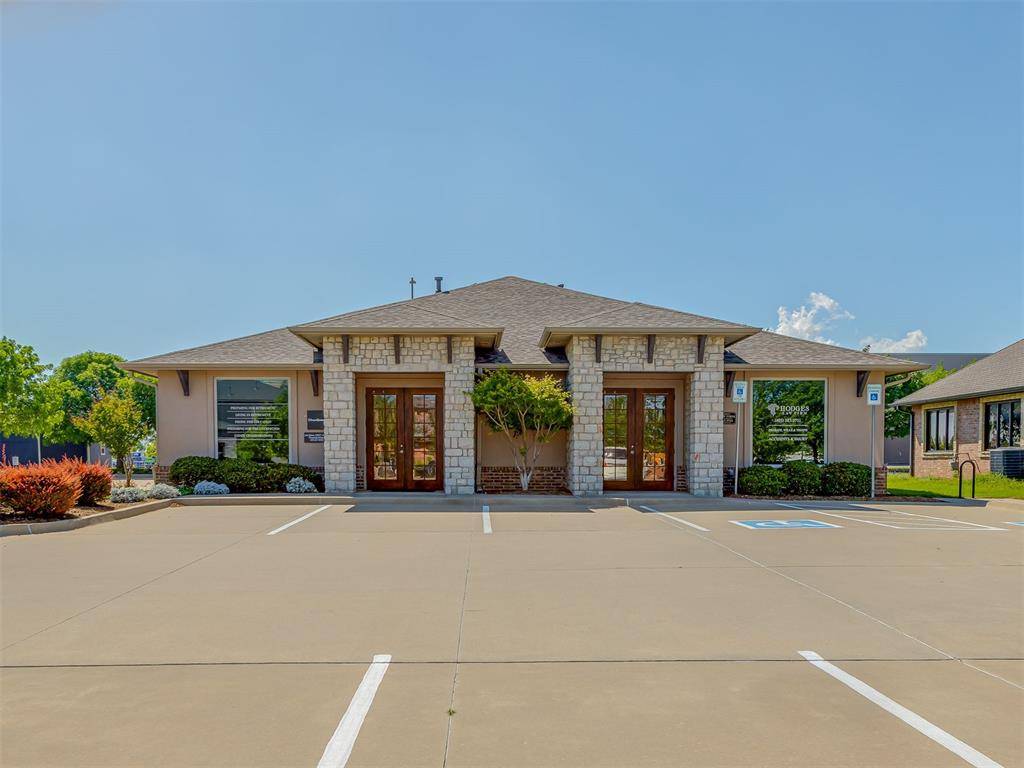 500 Merchant DR #100, & #110, Norman, OK 73069
