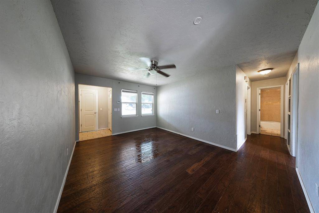 734 W 7th ST, Edmond, OK 73003