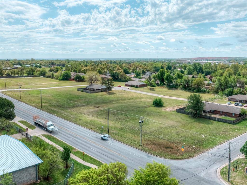 8152 NW 10th ST, Oklahoma City, OK 73127