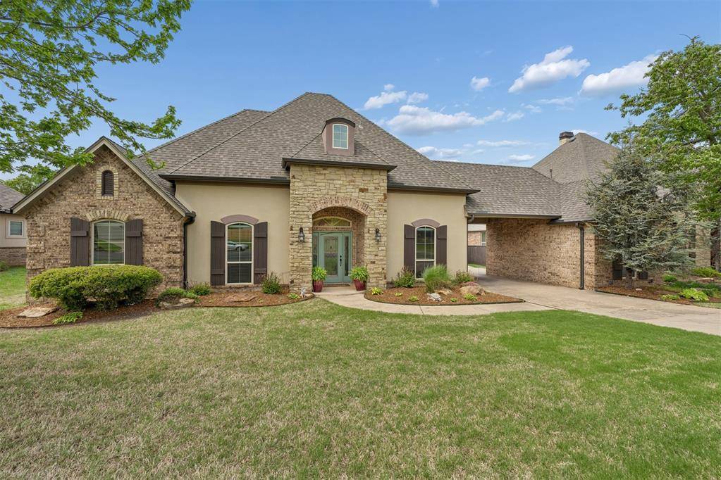 2521 Scarlet Oak CT, Choctaw, OK 73020