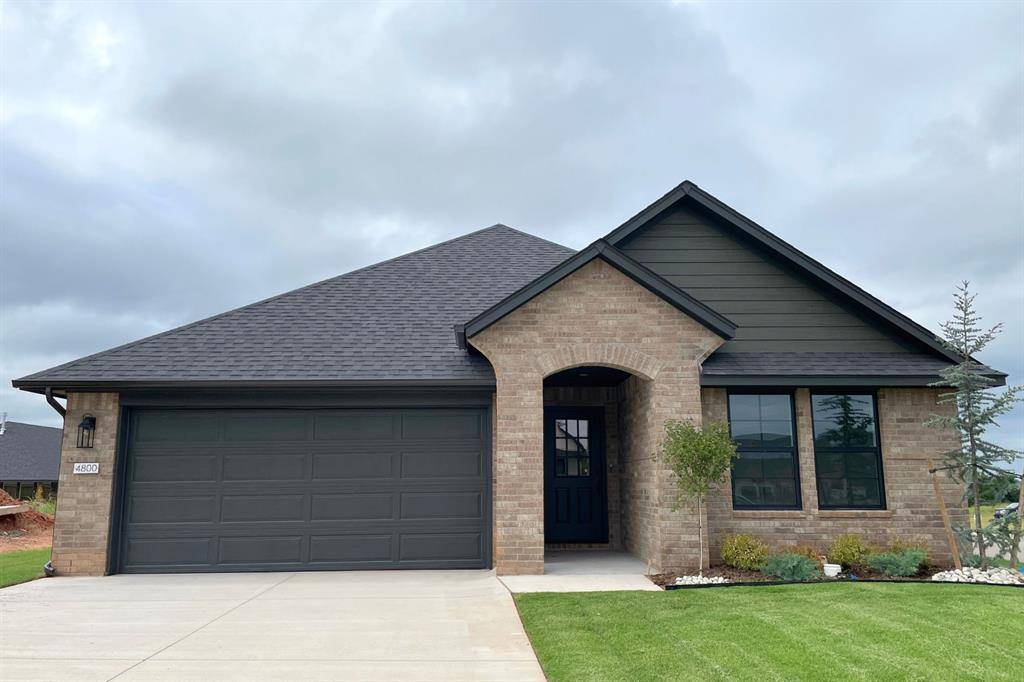4800 Desert Willow LN, Edmond, OK 73034