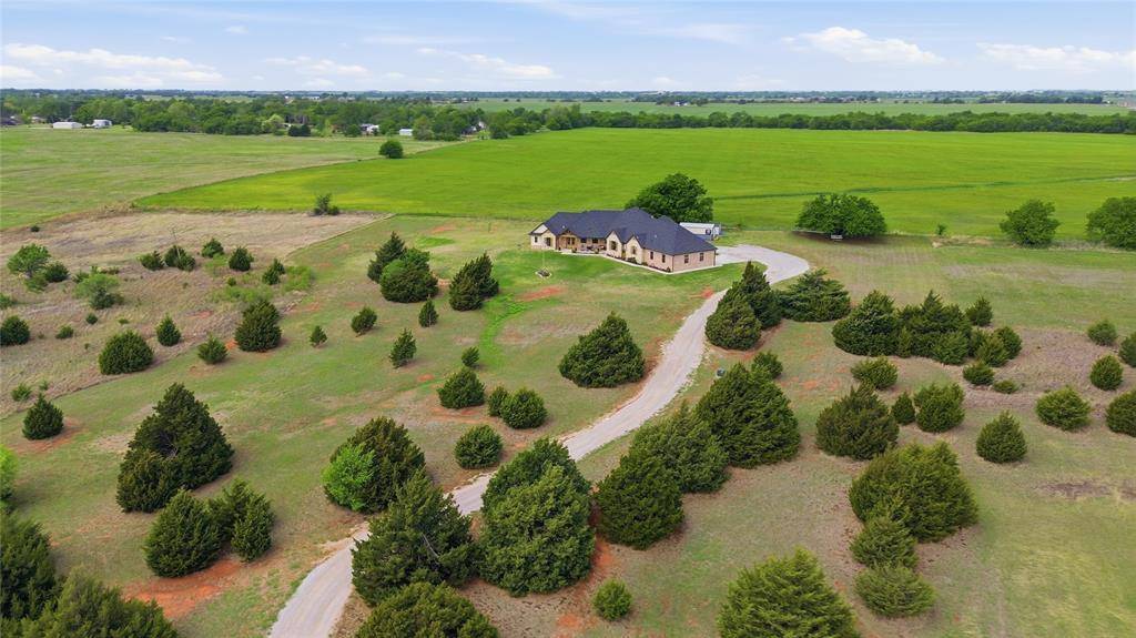 579 N Cemetery RD, Tuttle, OK 73089