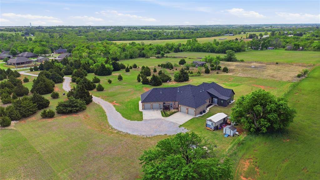 579 N Cemetery RD, Tuttle, OK 73089