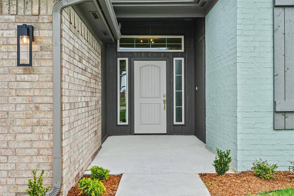 1408 SW 160th ST, Moore, OK 73170