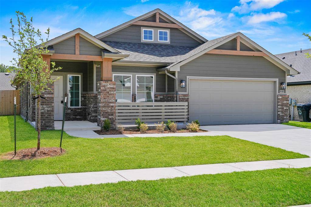 440 Compass DR, Yukon, OK 73099