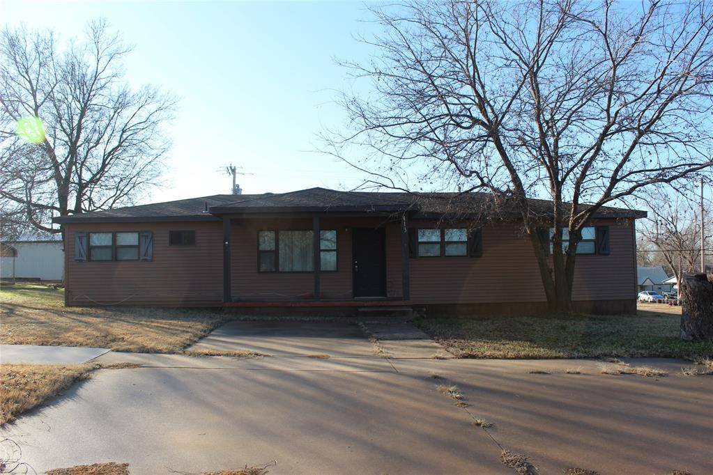 413 W 2nd ST, Wellston, OK 74881