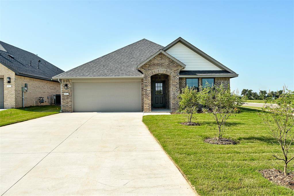 4800 Sand Lily LN, Edmond, OK 73034
