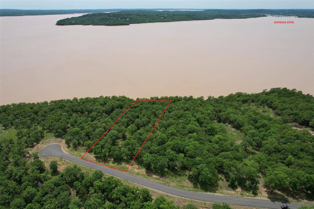153 Patriot Pointe, Eufaula, OK 74432