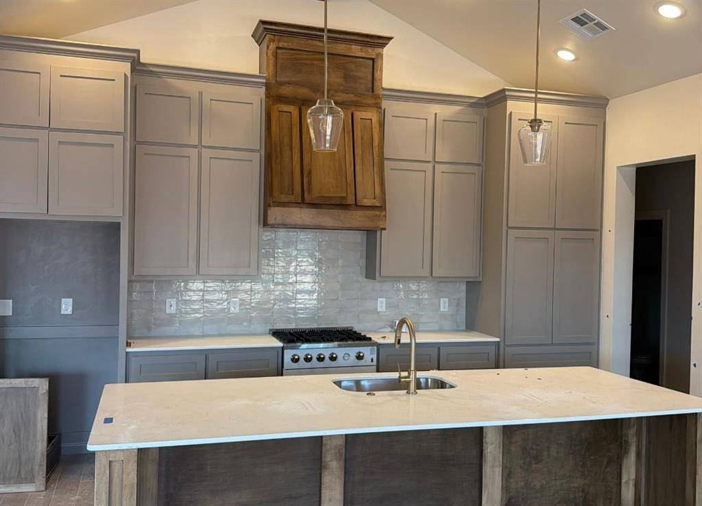 6117 Allen Scott LN, Edmond, OK 73034