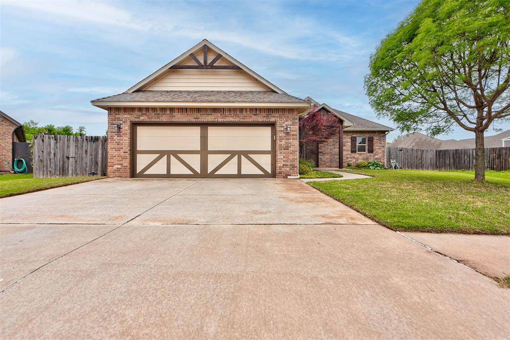 11732 SW 26th CT, Yukon, OK 73099
