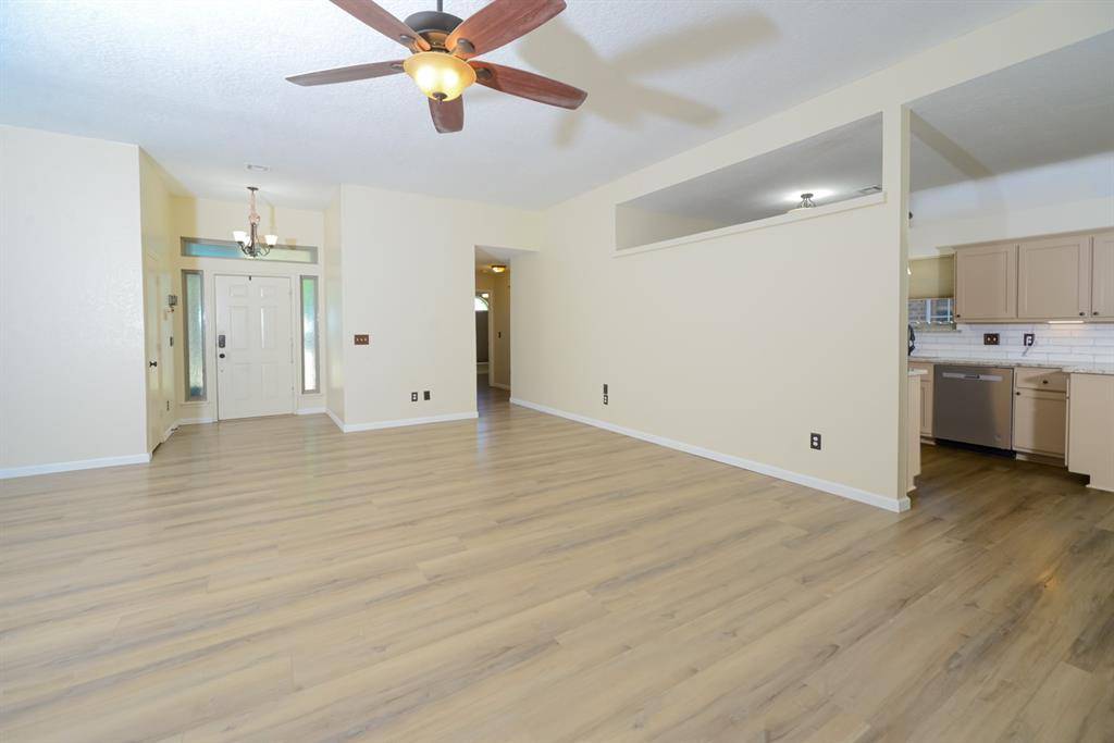 600 Rimrock RD, Edmond, OK 73034