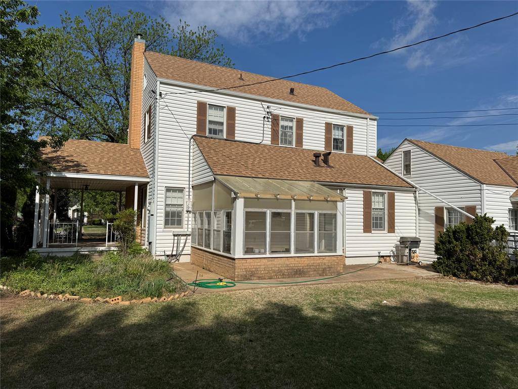 220 N Washington ST, Hobart, OK 73651