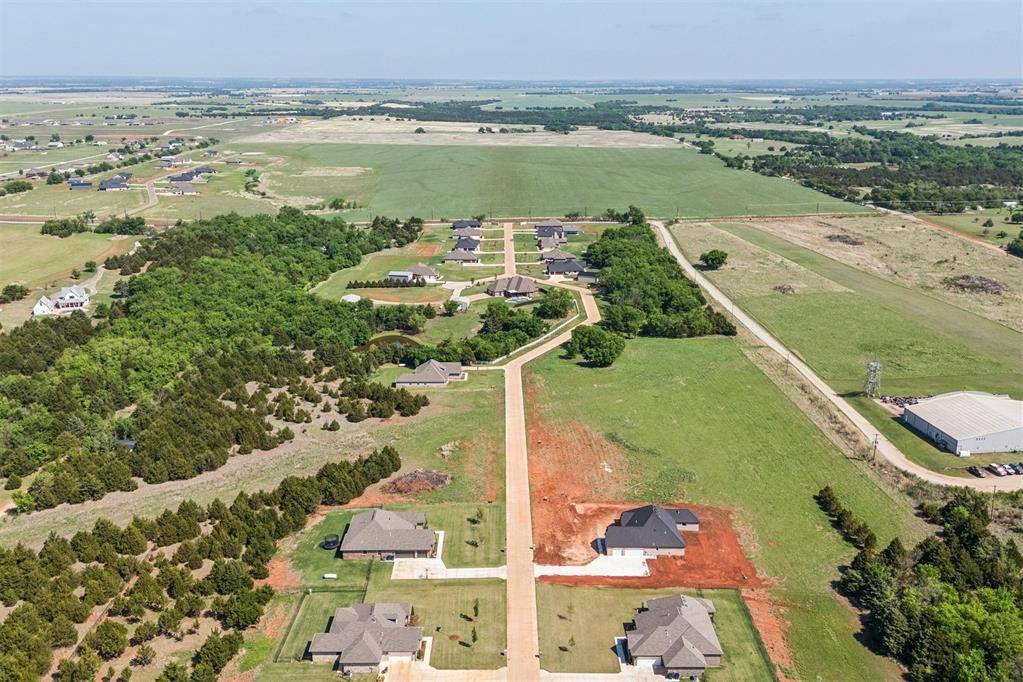 9525 Regado CT, Guthrie, OK 73044