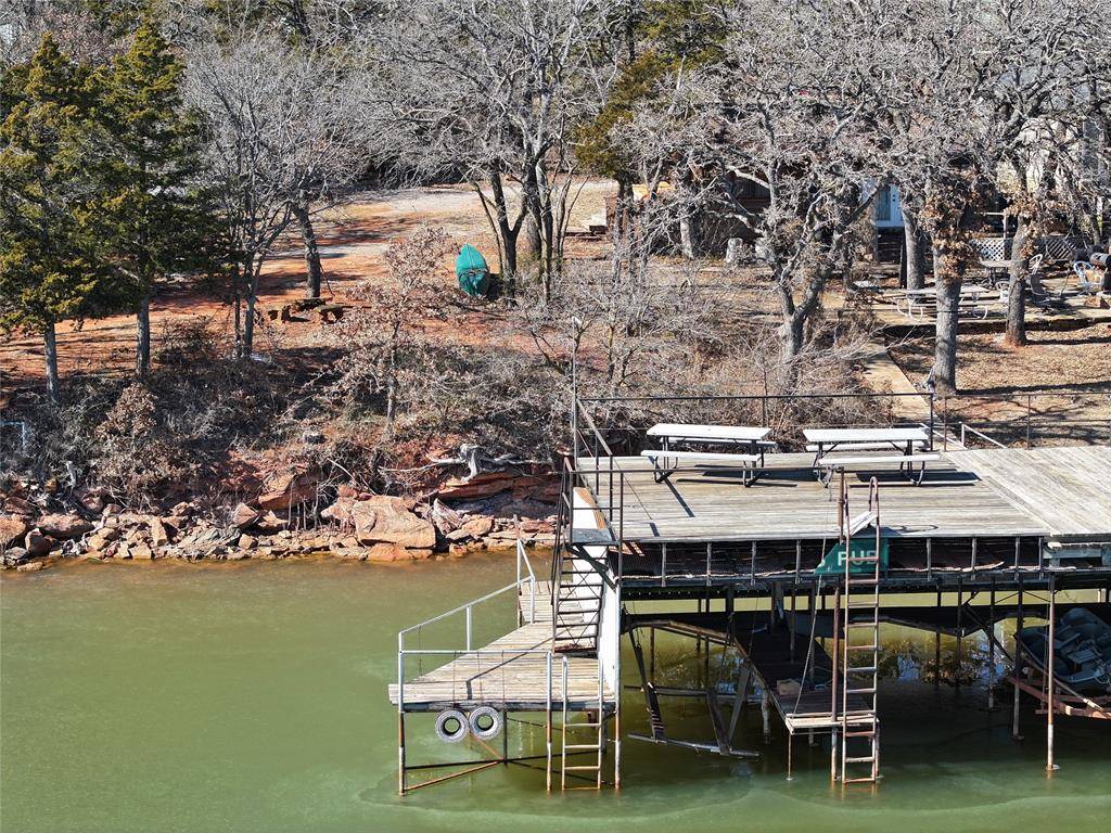 24 W Shore DR, Edmond, OK 73007