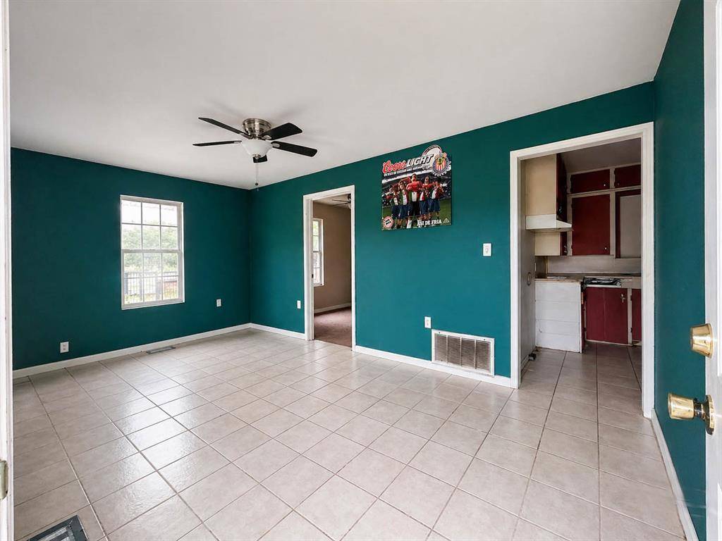 526 N 7th ST, Clinton, OK 73601