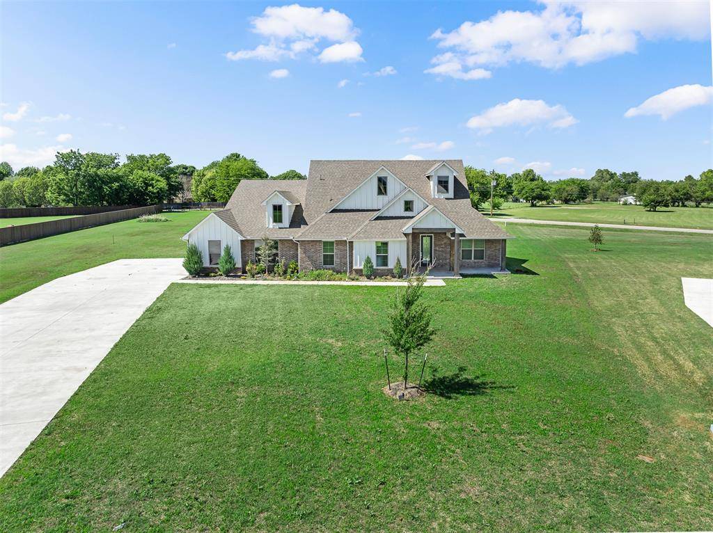3452 Woodland Springs DR, Norman, OK 73072