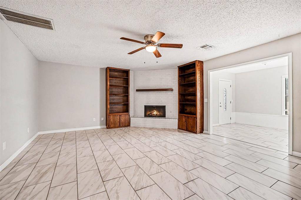 3821 W Oakcliff DR, Oklahoma City, OK 73135
