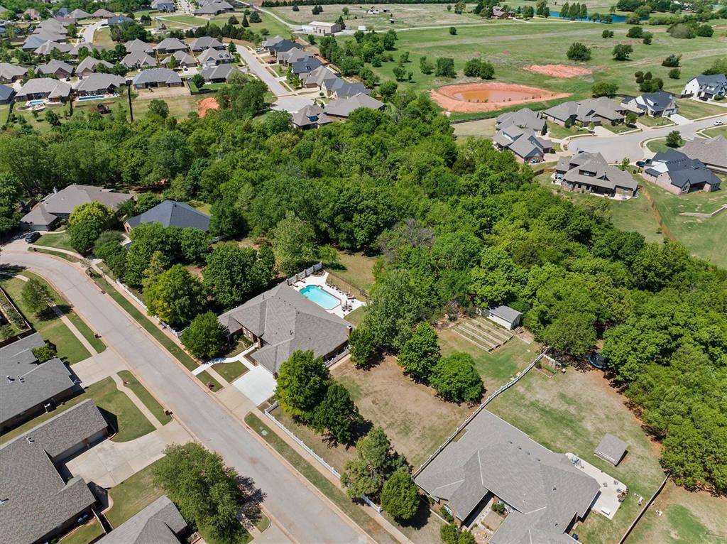 1501 NW 198th ST, Edmond, OK 73012