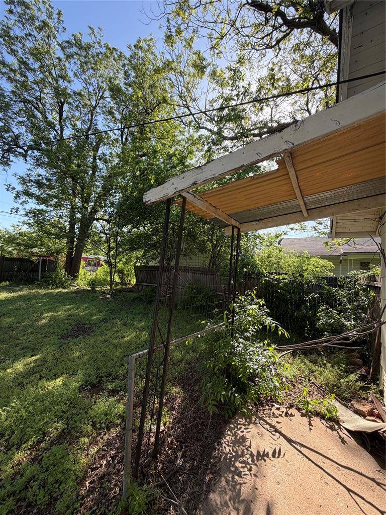 911 E 3rd ST, Cushing, OK 74023