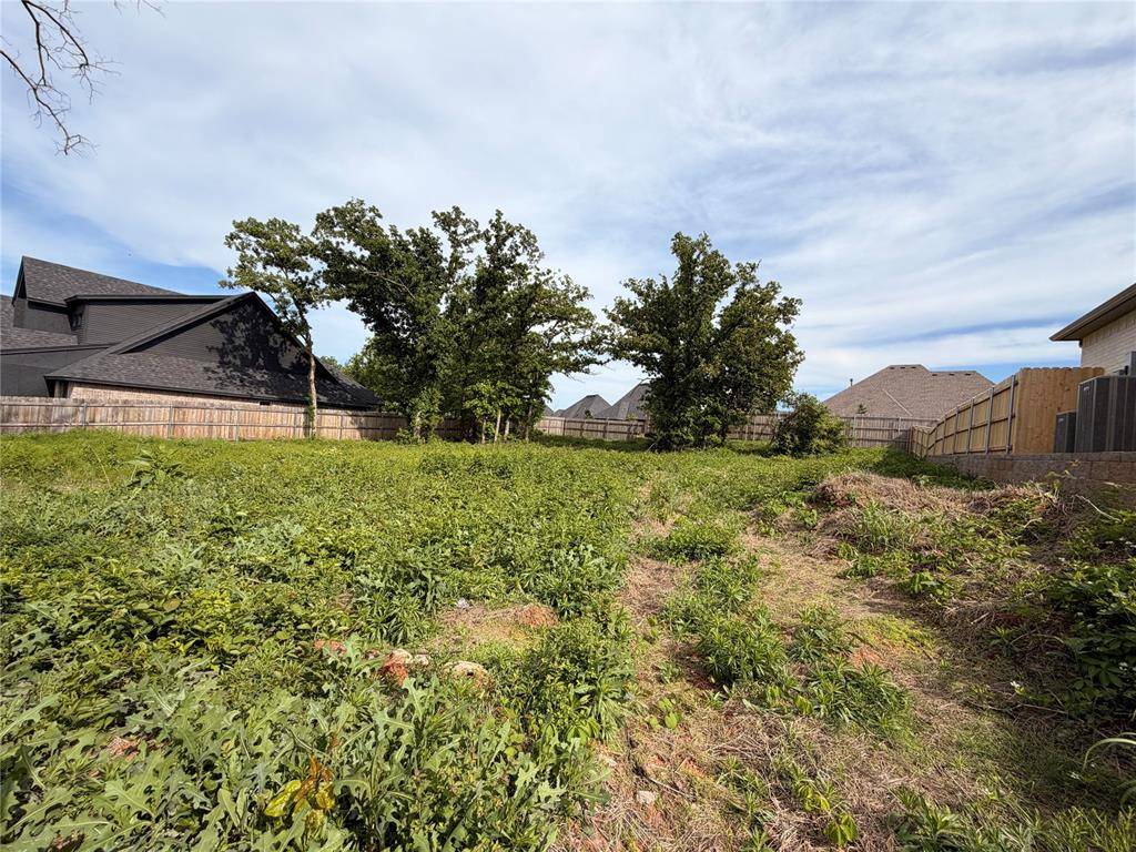 4624 Maple Ridge DR, Edmond, OK 73034