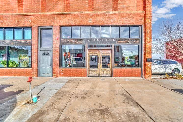 417 Frisco AVE, Clinton, OK 73601