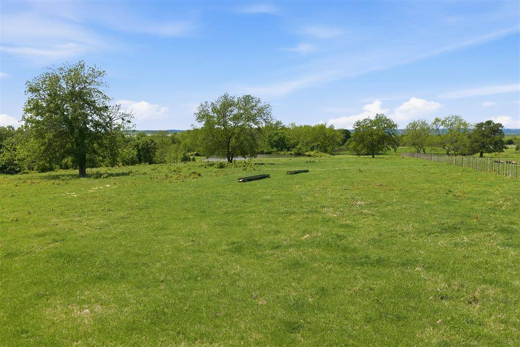 002 Chickasaw Trail RD #2, Davis, OK 73030