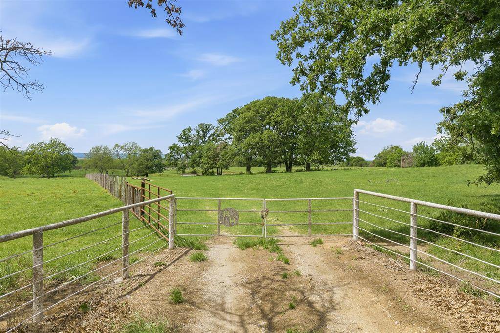 002 Chickasaw Trail RD #2, Davis, OK 73030