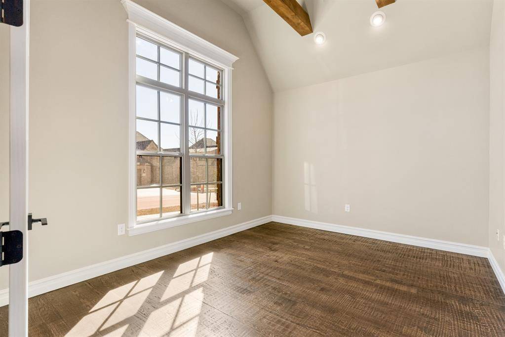 15709 Flora AVE, Edmond, OK 73013
