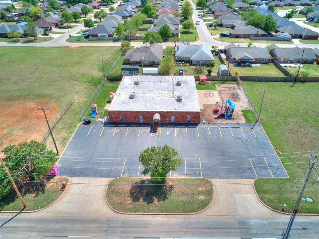 316 NE 27th ST, Moore, OK 73160