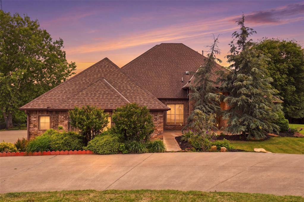 4608 Riata CIR, Tuttle, OK 73089