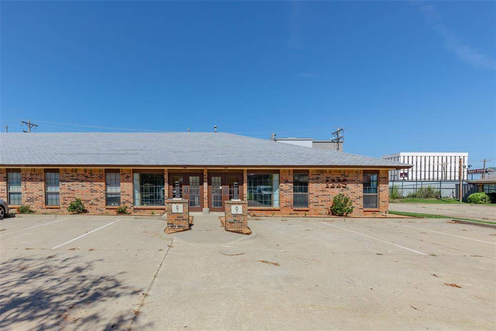 1225 Sovereign ROW #105/107, Oklahoma City, OK 73108