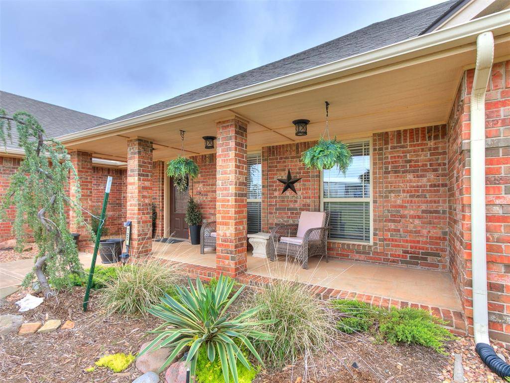 722 County Road 1350, Chickasha, OK 73018
