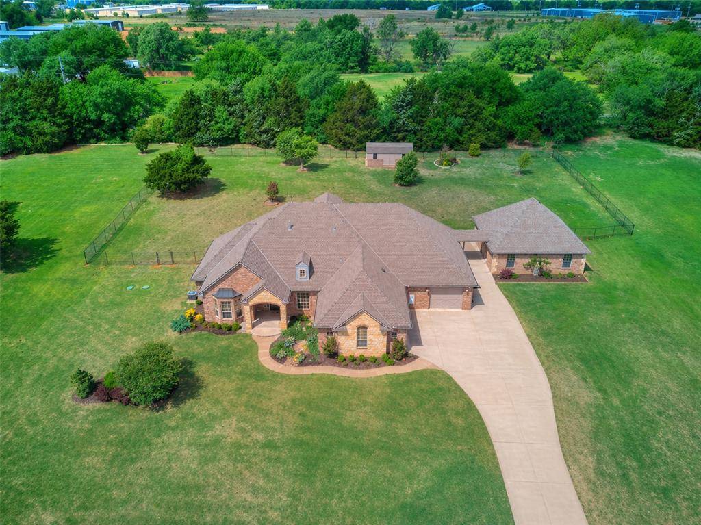 7351 Falcon RDG, Edmond, OK 73034