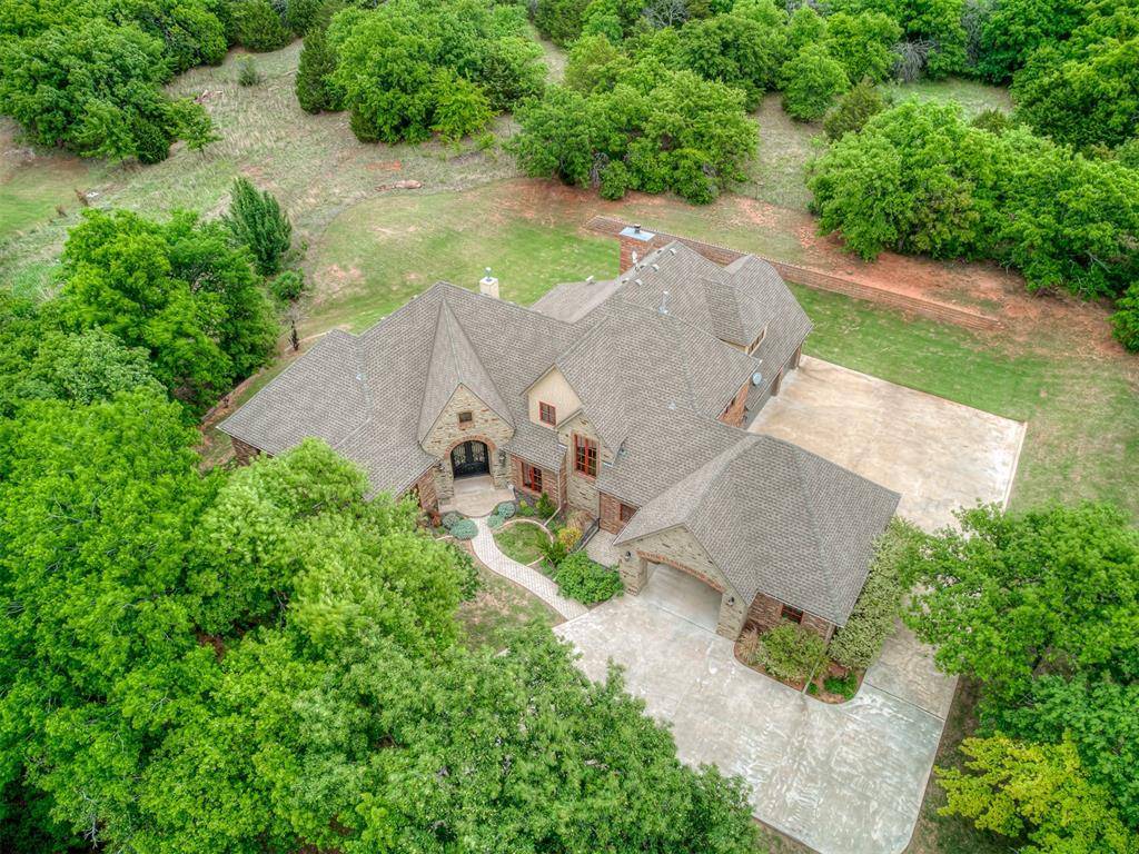 3600 Winding Lake CIR, Arcadia, OK 73007