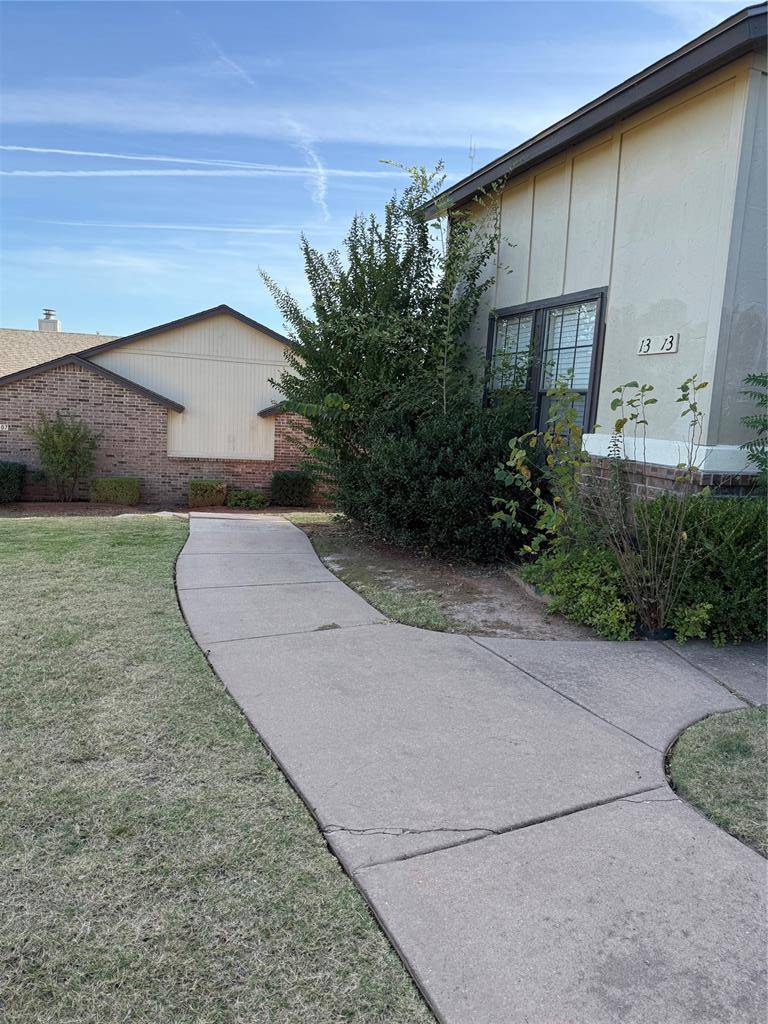 13813 Crossing Way West, Edmond, OK 73013