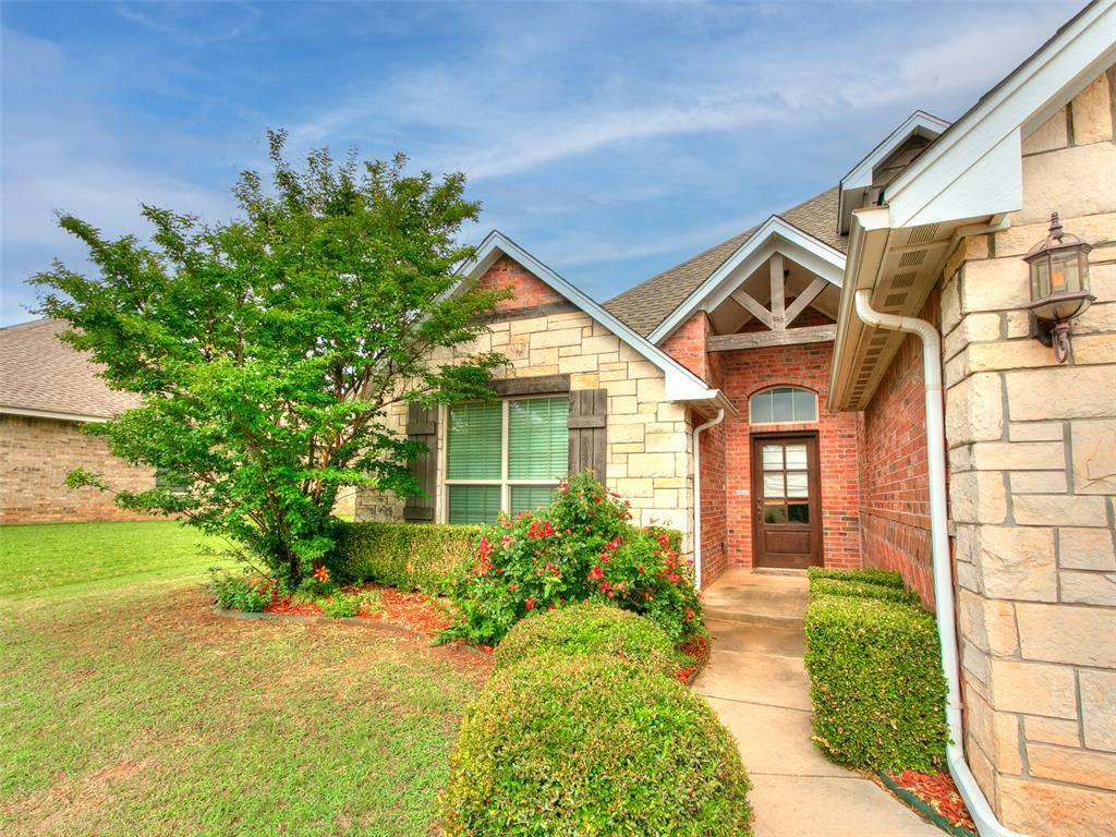 4901 Arbuckle DR, Edmond, OK 73025