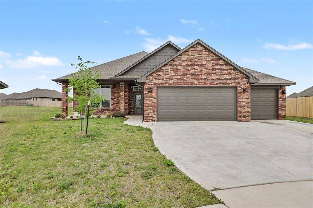 12812 NW 141st CIR, Yukon, OK 73099