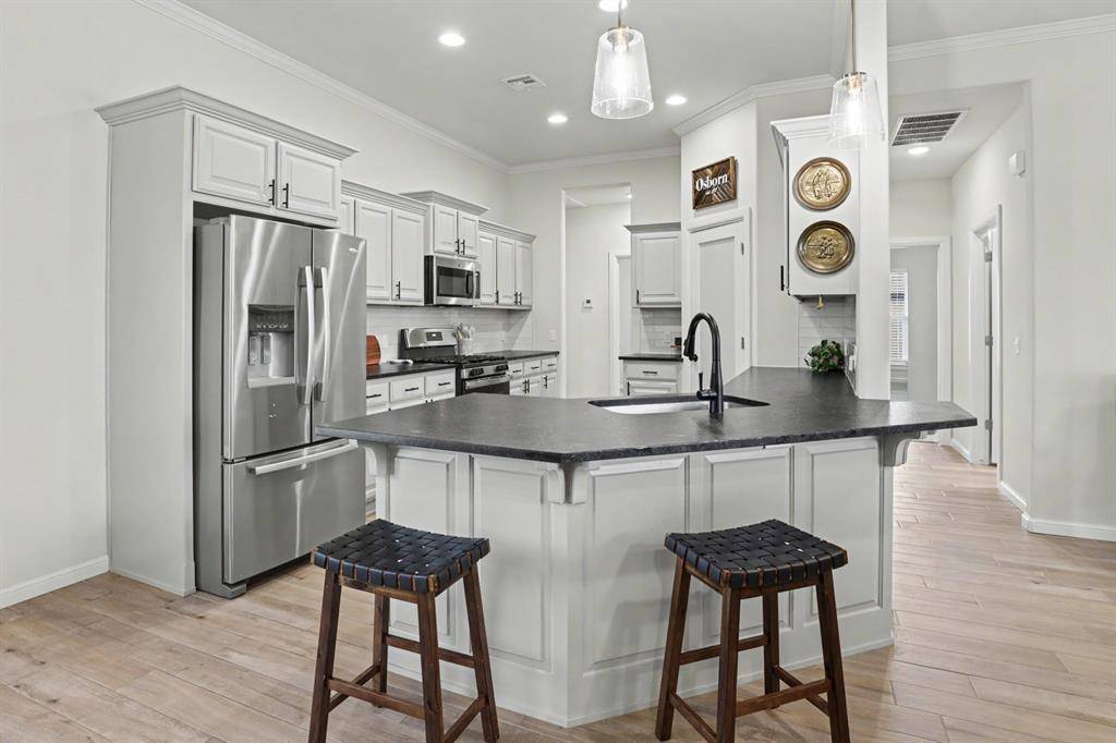 12812 NW 141st CIR, Yukon, OK 73099