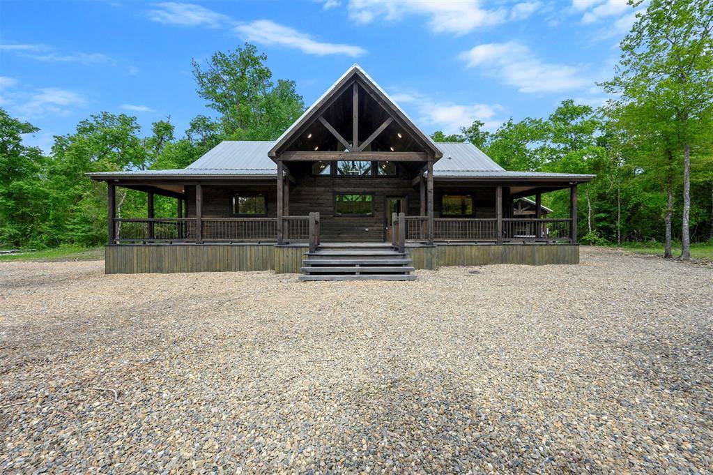 221 Red Holly TRL, Broken Bow, OK 74728