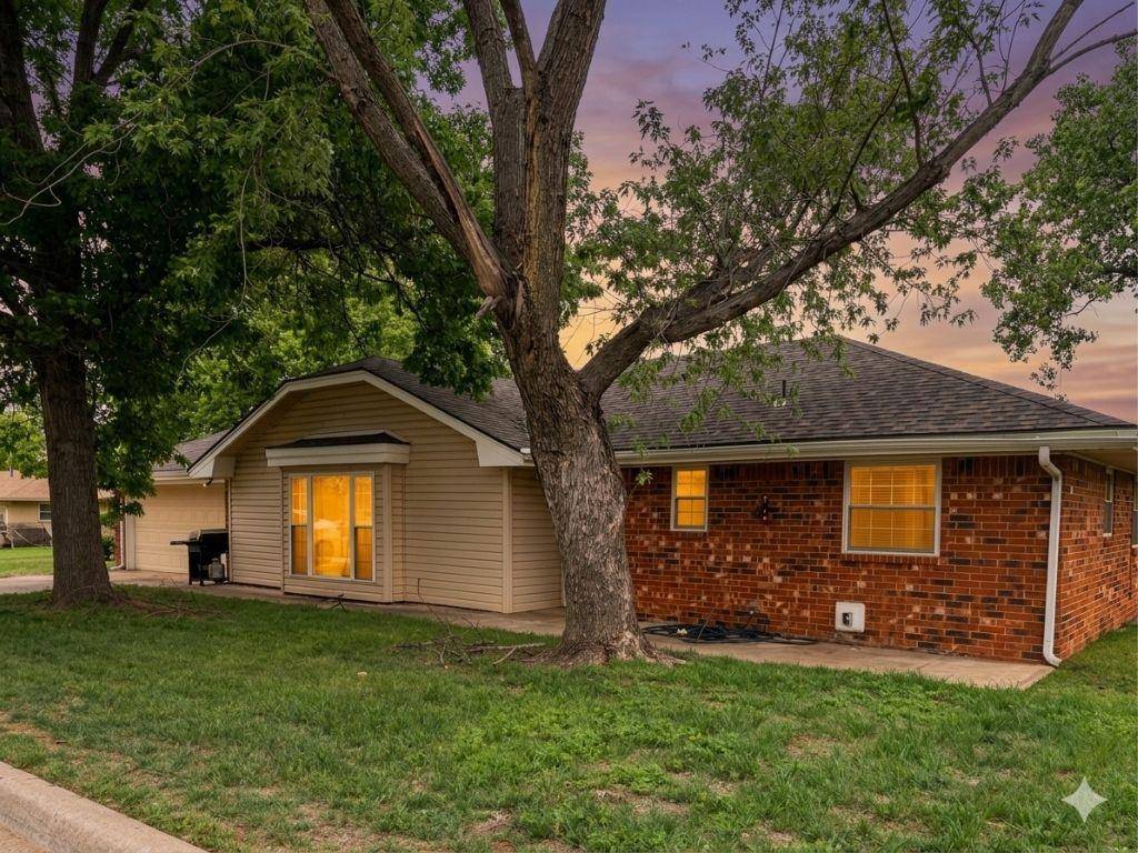 11532 Hastings AVE, Yukon, OK 73099