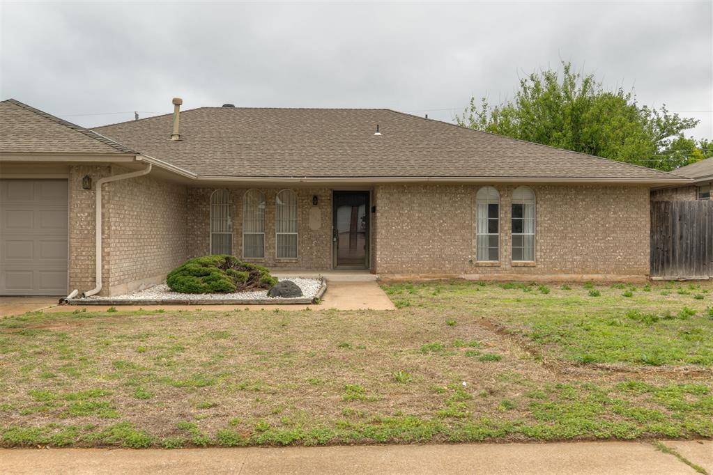2904 Shadybrook DR, Midwest City, OK 73110