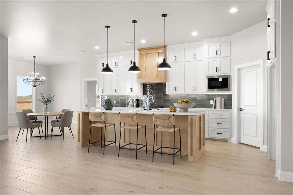 8416 NW 153rd ST, Edmond, OK 73013
